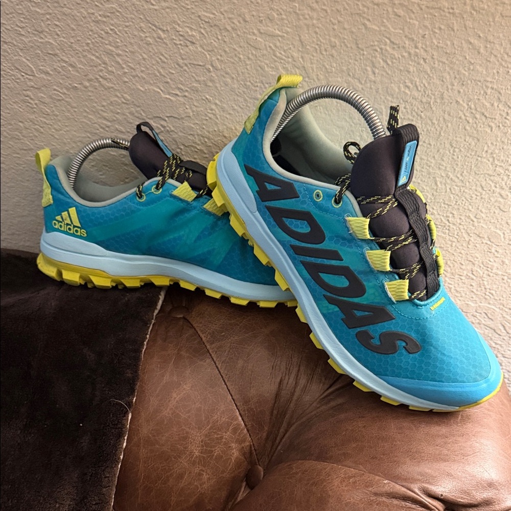 Adidas Women's Vigor 6 TR Trail Runner size 9.5
